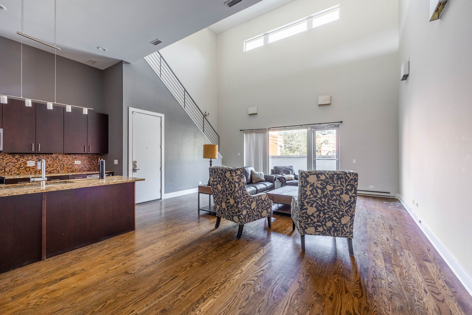 1008 W Lake Street 2