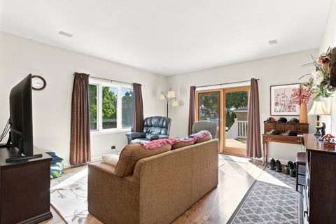 Tiny photo for 792 N Kenilworth Avenue, Elmhurst, IL 60126 (MLS # 12769247)