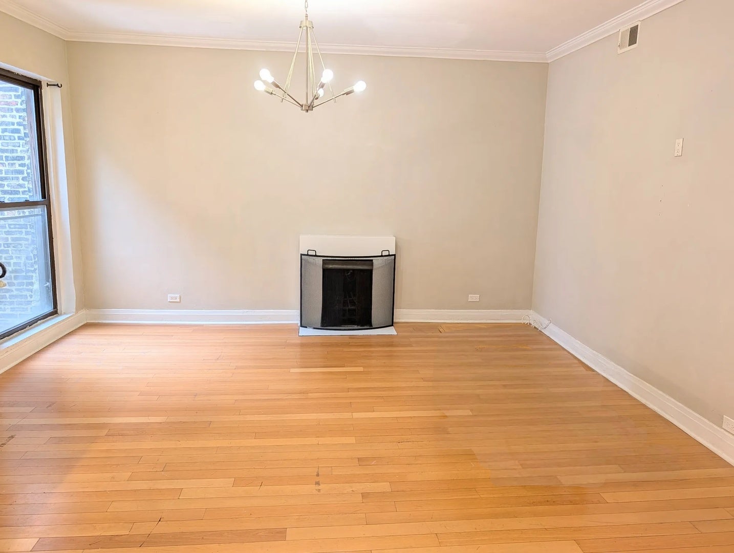 14 W Chestnut Street 4R