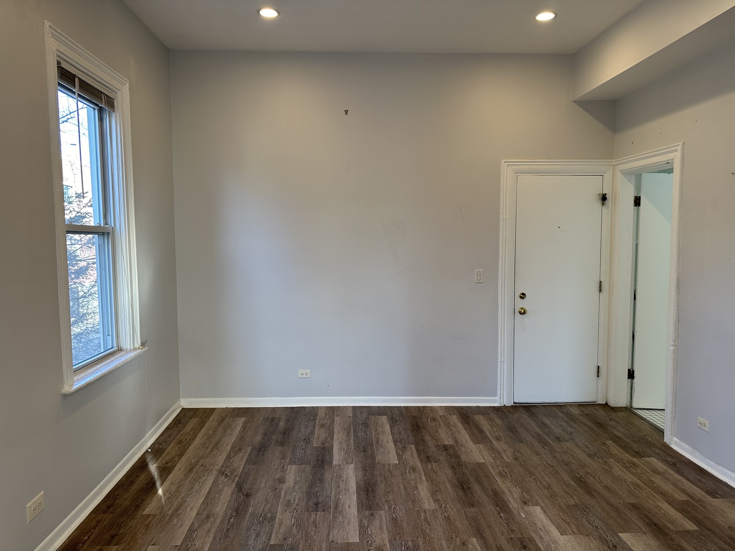 2451 N Marshfield Avenue N 2F