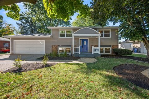 Tiny photo for 341 N View Street, Hinckley, IL 60520 (MLS # 12618402)