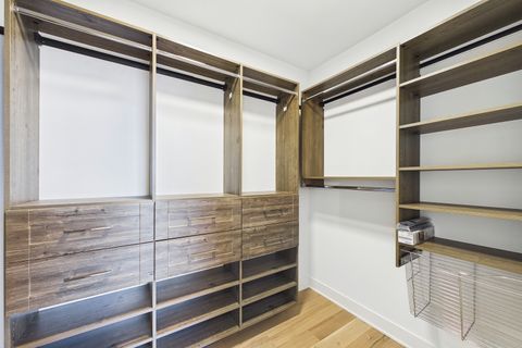 Tiny photo for 6235 N Kedvale Avenue, Chicago, IL 60646 (MLS # 12632419)