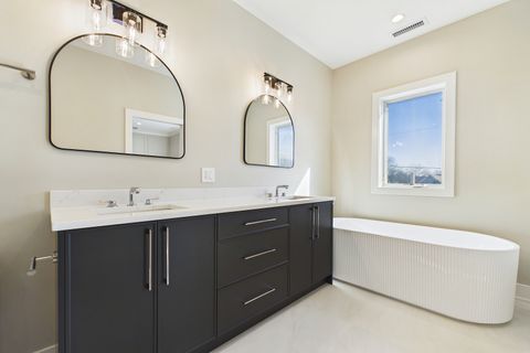 Tiny photo for 6235 N Kedvale Avenue, Chicago, IL 60646 (MLS # 12632419)