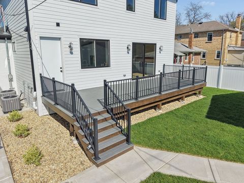 Tiny photo for 6235 N Kedvale Avenue, Chicago, IL 60646 (MLS # 12632419)