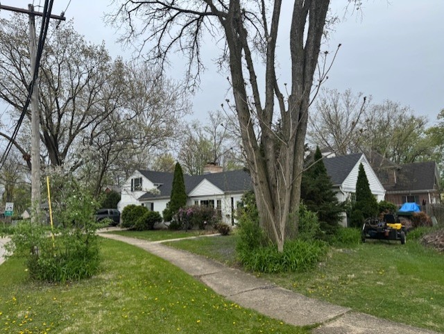 1010 E Illinois Street
