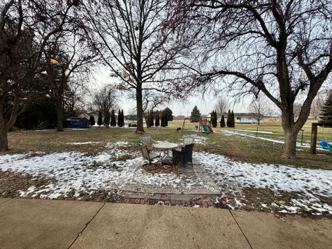 Tiny photo for 2276 Cross Street, Freeport, IL 61032 (MLS # 12541439)