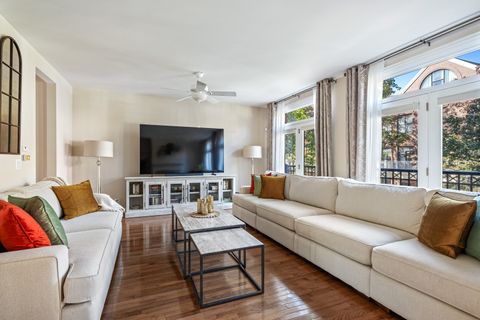 Tiny photo for 1856 Admiral Court, Glenview, IL 60026 (MLS # 12505802)