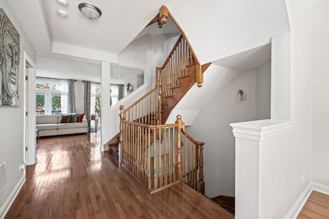 Tiny photo for 1856 Admiral Court, Glenview, IL 60026 (MLS # 12505802)