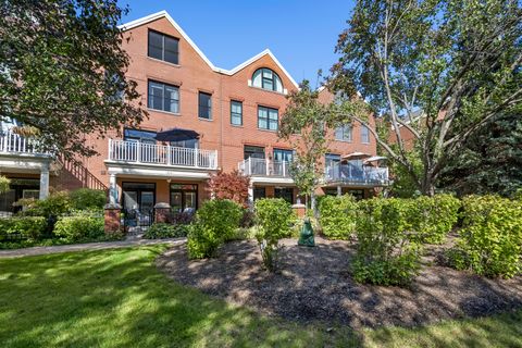 1856 Admiral Court Glenview IL 60026