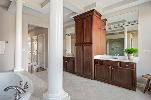 Tiny photo for 1856 Admiral Court, Glenview, IL 60026 (MLS # 12505802)