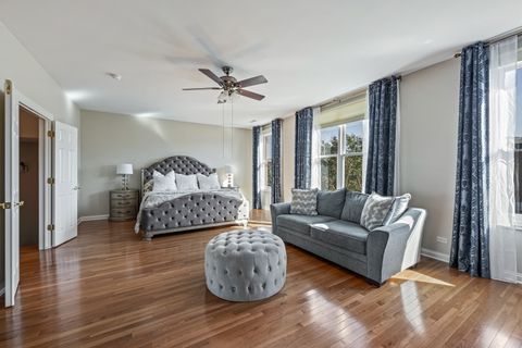 Tiny photo for 1856 Admiral Court, Glenview, IL 60026 (MLS # 12505802)