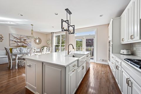 Tiny photo for 1856 Admiral Court, Glenview, IL 60026 (MLS # 12505802)