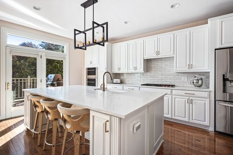 Tiny photo for 1856 Admiral Court, Glenview, IL 60026 (MLS # 12505802)