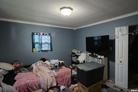 Tiny photo for 290 W 3RD Street, Bonnie, IL 62816 (MLS # EB459924)