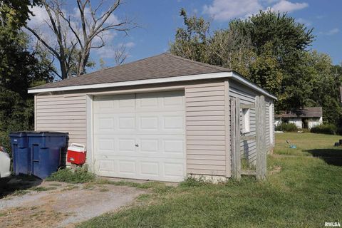 Tiny photo for 290 W 3RD Street, Bonnie, IL 62816 (MLS # EB459924)