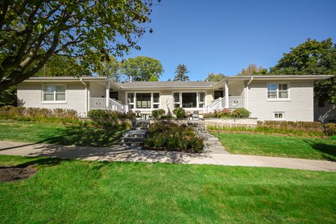 Photo of 520 Anthony Street #520, Glen Ellyn, IL 60137 (MLS # 12494468)