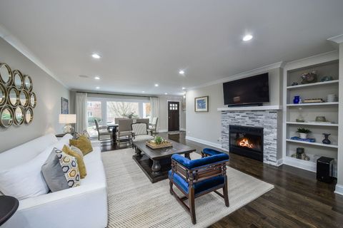 Tiny photo for 520 Anthony Street #520, Glen Ellyn, IL 60137 (MLS # 12494468)