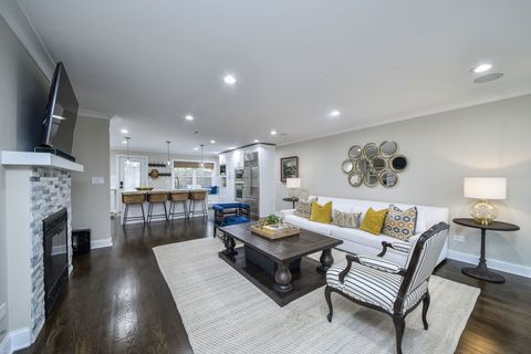 Tiny photo for 520 Anthony Street #520, Glen Ellyn, IL 60137 (MLS # 12494468)