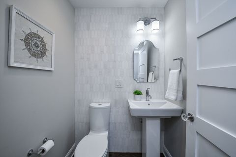 Tiny photo for 520 Anthony Street #520, Glen Ellyn, IL 60137 (MLS # 12494468)