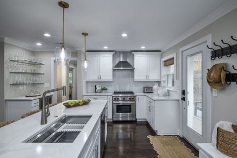 Tiny photo for 520 Anthony Street #520, Glen Ellyn, IL 60137 (MLS # 12494468)