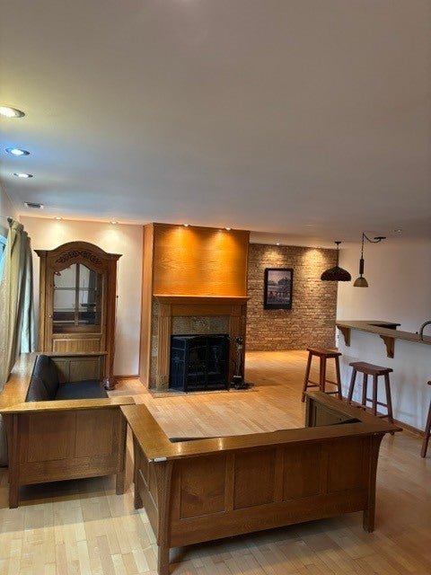 5953 Oakwood Drive