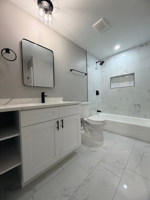Tiny photo for 5 Lakewood Court, Park Forest, IL 60466 (MLS # 12770001)