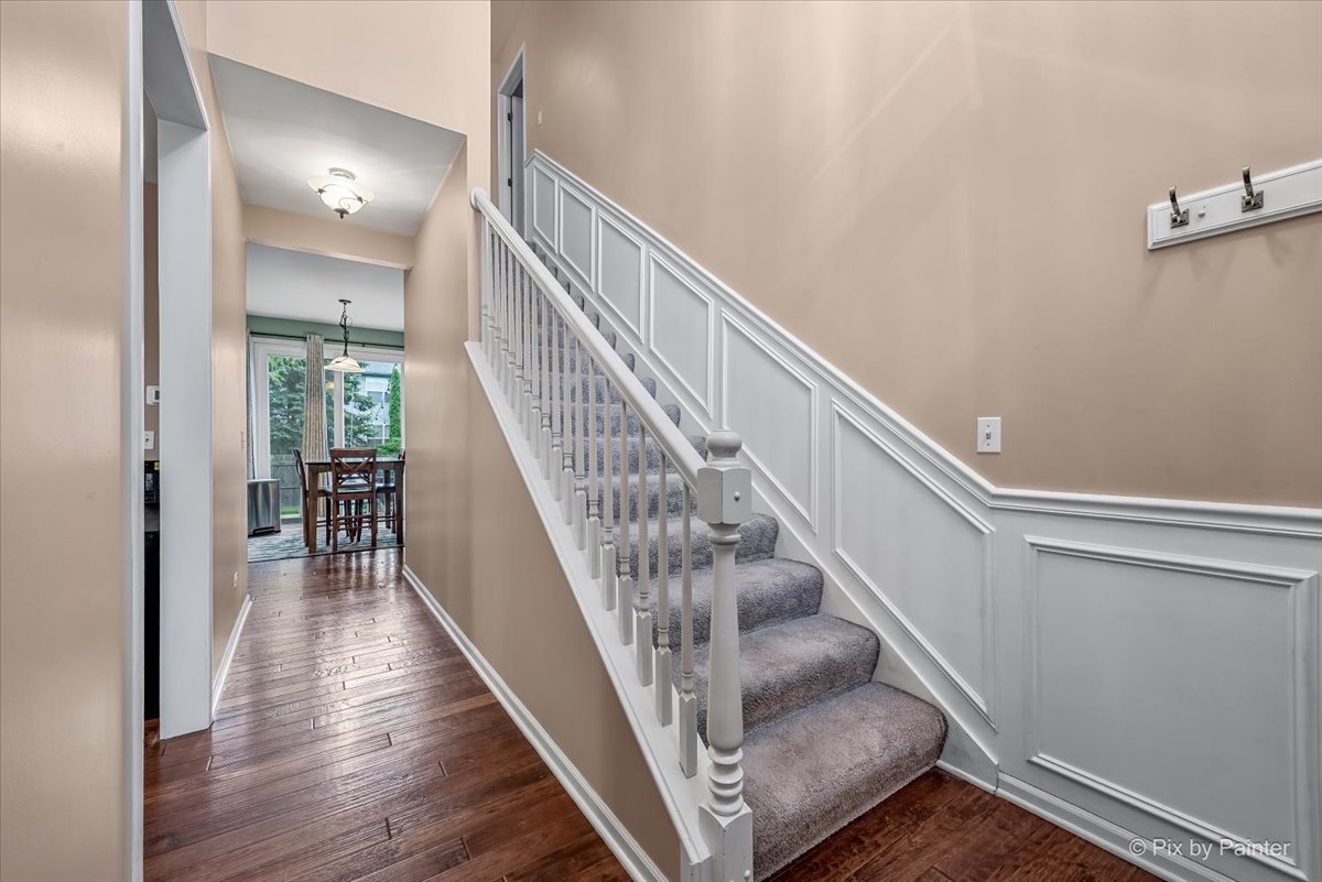 3112 ALMOND Lane
