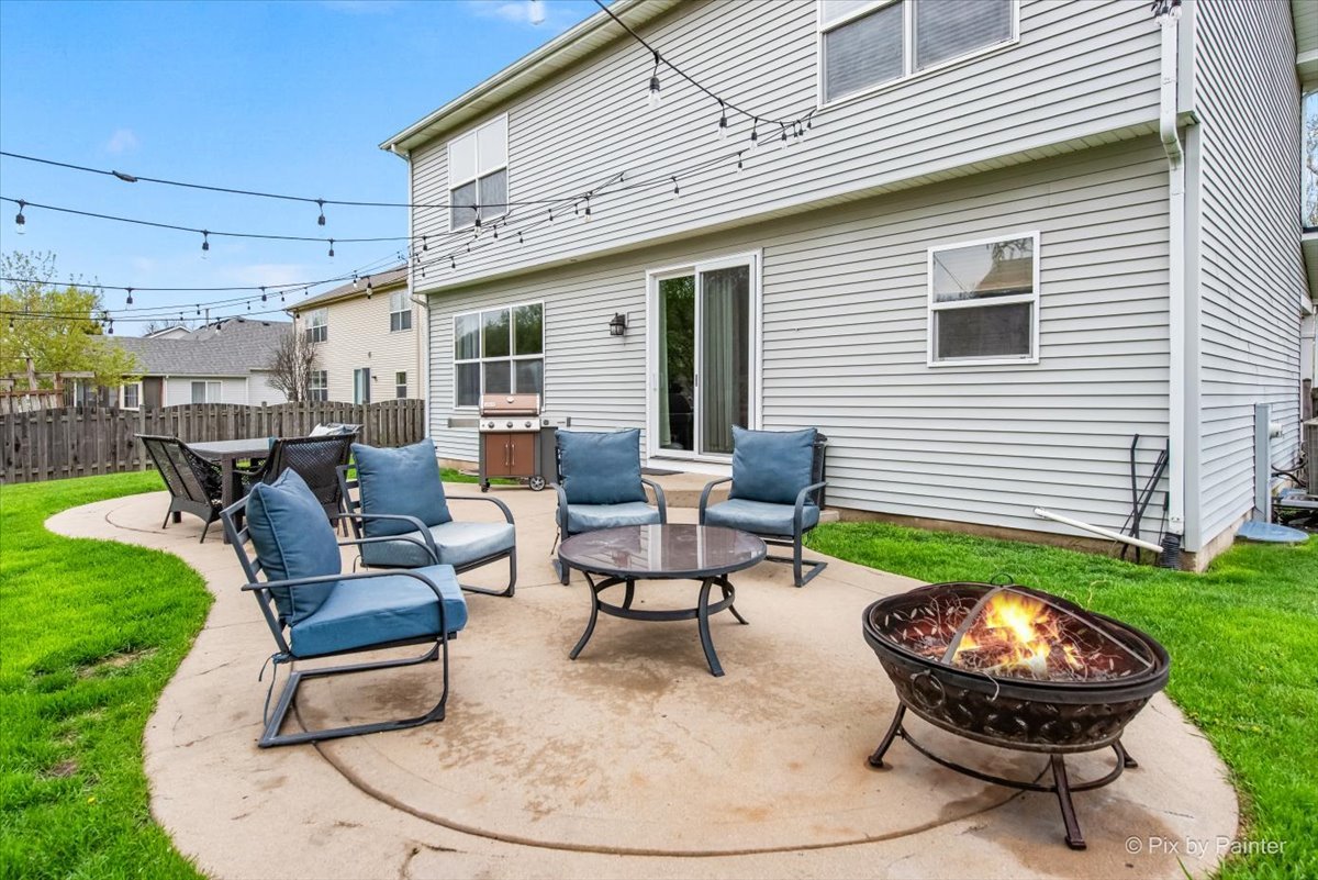 3112 ALMOND Lane
