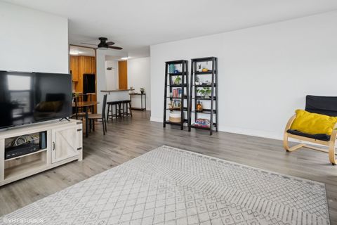 Tiny photo for 1850 N Clark Street #2202, Chicago, IL 60614 (MLS # 12488755)