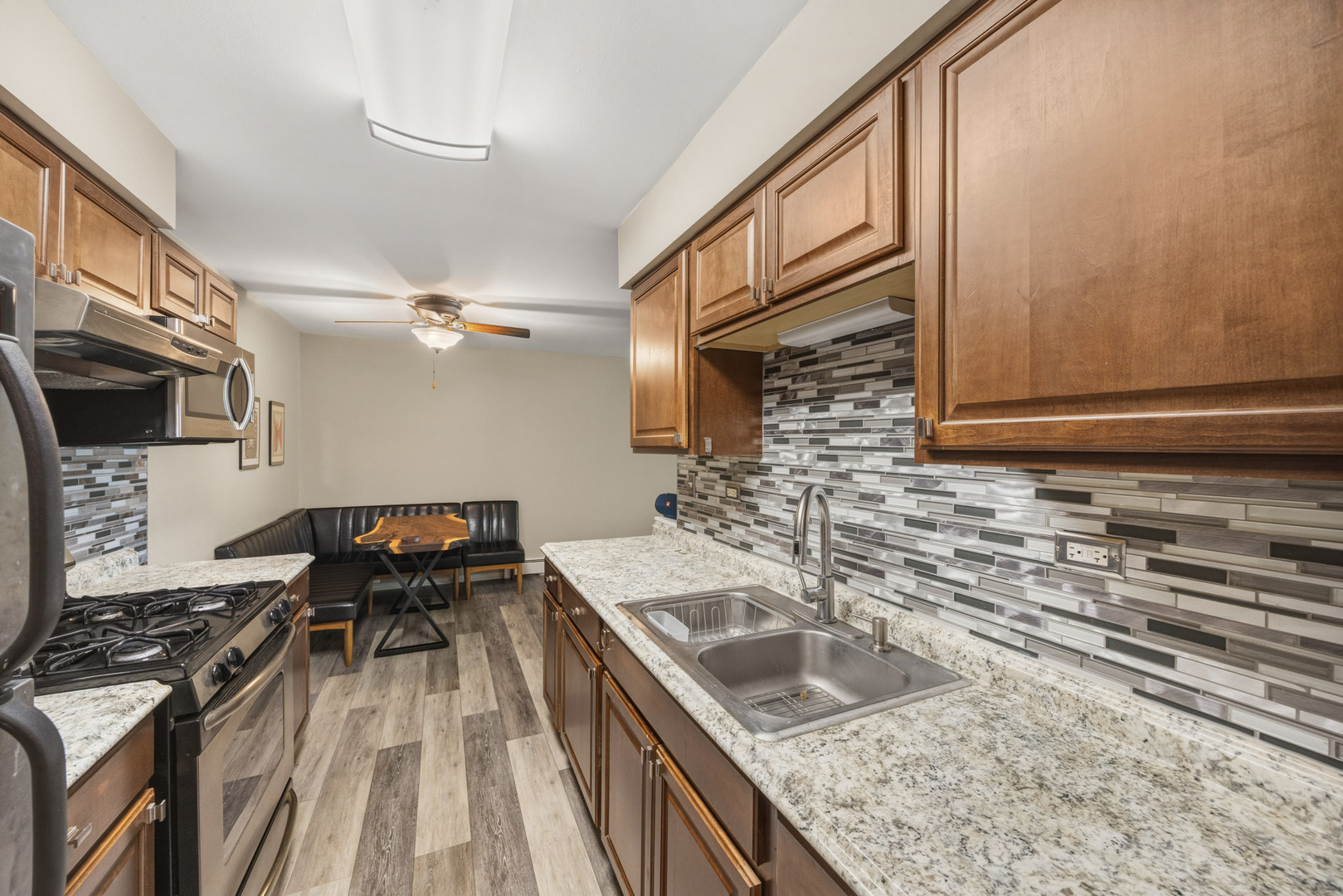 1198 ROYAL GLEN Drive 304A