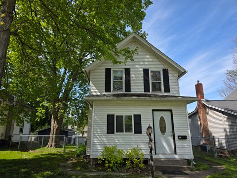 Photo of 409 16th Avenue, Sterling, IL 61081 (MLS # 12644833)