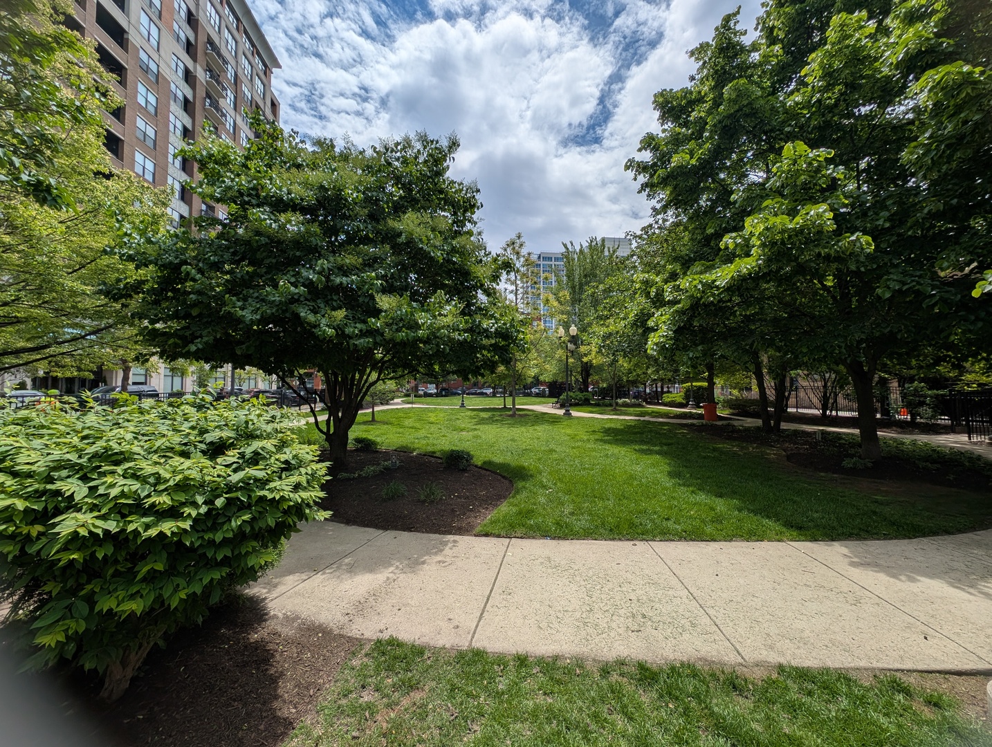 849 N Franklin Street 618