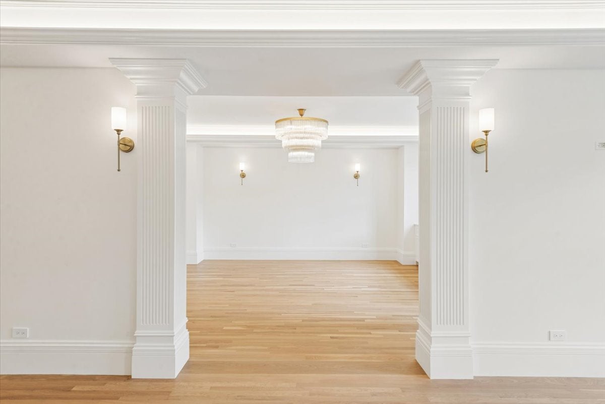 399 W Fullerton Parkway 3W