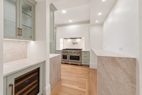 Tiny photo for 399 W Fullerton Parkway #3W, Chicago, IL 60614 (MLS # 12752838)
