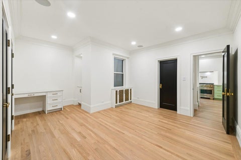 Tiny photo for 399 W Fullerton Parkway #3W, Chicago, IL 60614 (MLS # 12752838)