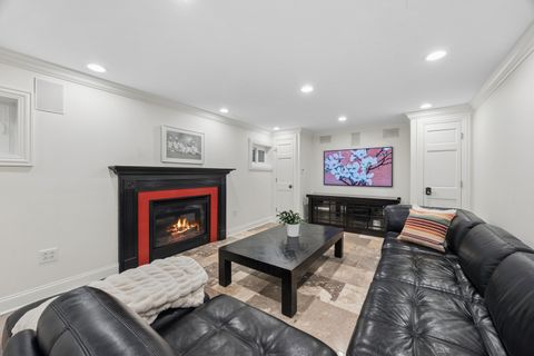 Tiny photo for 408 S Thurlow Street, Hinsdale, IL 60521 (MLS # 12636532)