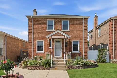 Photo of 3718 W 67th Place, Chicago, IL 60629 (MLS # 12750947)