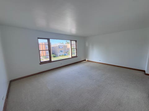 Tiny photo for 10315 Chaucer Street #2, Westchester, IL 60154 (MLS # 12670628)