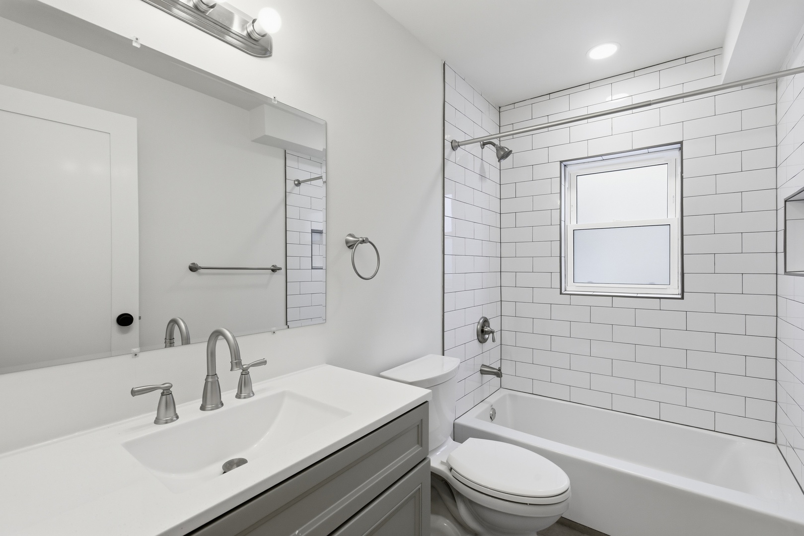 1506 Glencoe Avenue 2N