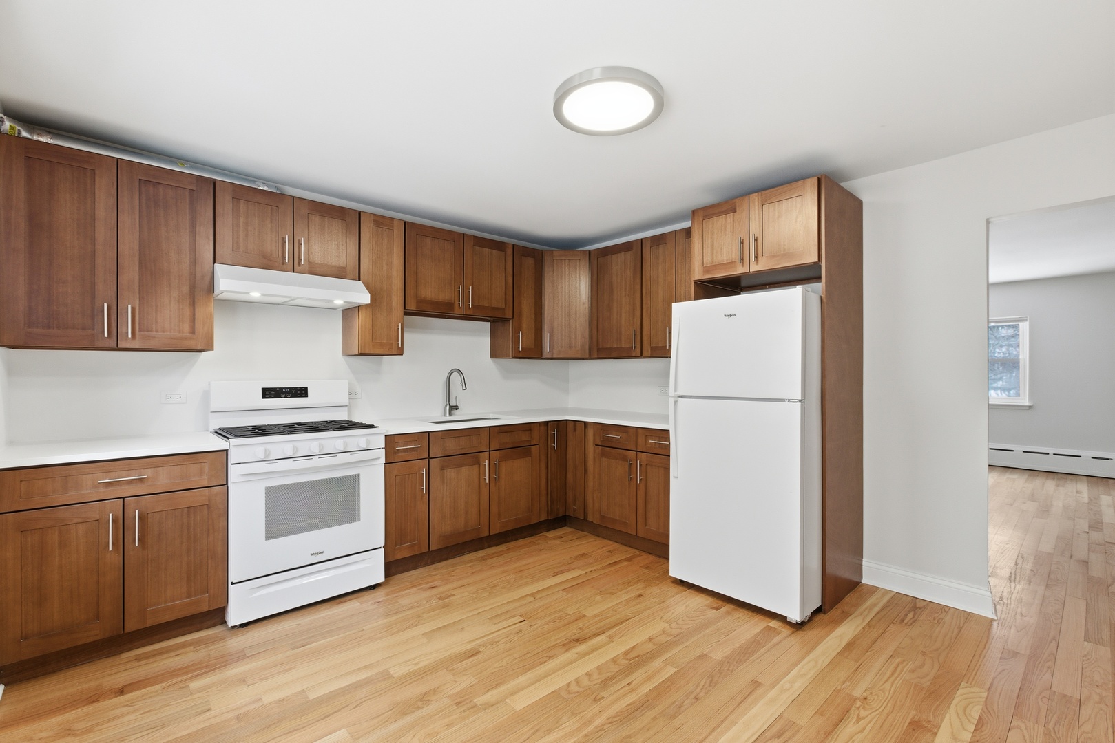 1506 Glencoe Avenue 2N