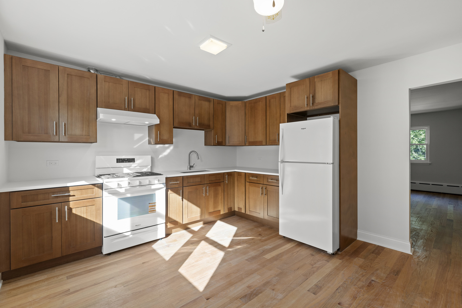 1506 Glencoe Avenue 2N