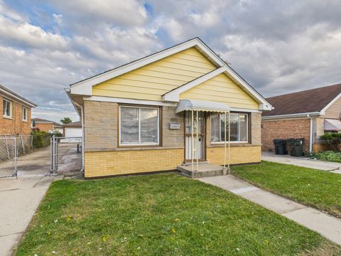 Tiny photo for 235 32nd Avenue, Bellwood, IL 60104 (MLS # 12509584)
