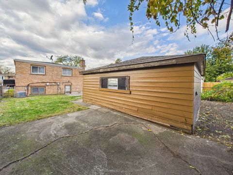 Tiny photo for 235 32nd Avenue, Bellwood, IL 60104 (MLS # 12509584)