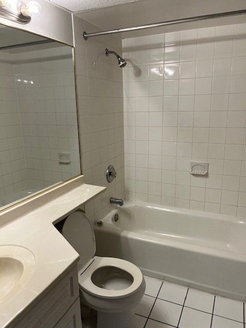 Tiny photo for 3850 S Parkway Drive #1F, Northbrook, IL 60062 (MLS # 12684713)