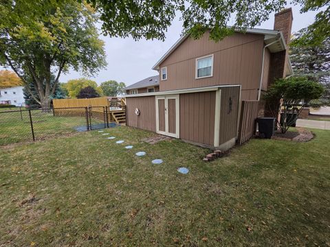 Tiny photo for 607 Greenridge Drive, Sterling, IL 61081 (MLS # 12507614)