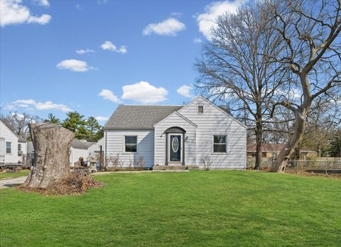 Photo of 1608 W SPRINGFIELD Ave, Champaign, IL 61821 (MLS # 12586103)