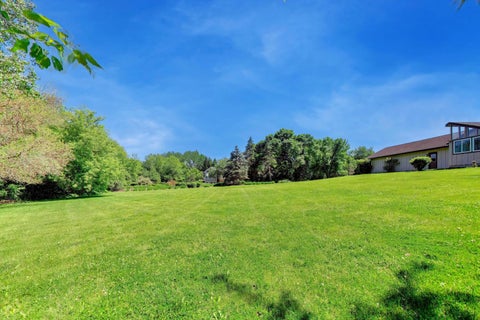 Tiny photo for 26955 N COUNTRYSIDE LAKE Drive, Mundelein, IL 60060 (MLS # 12682384)