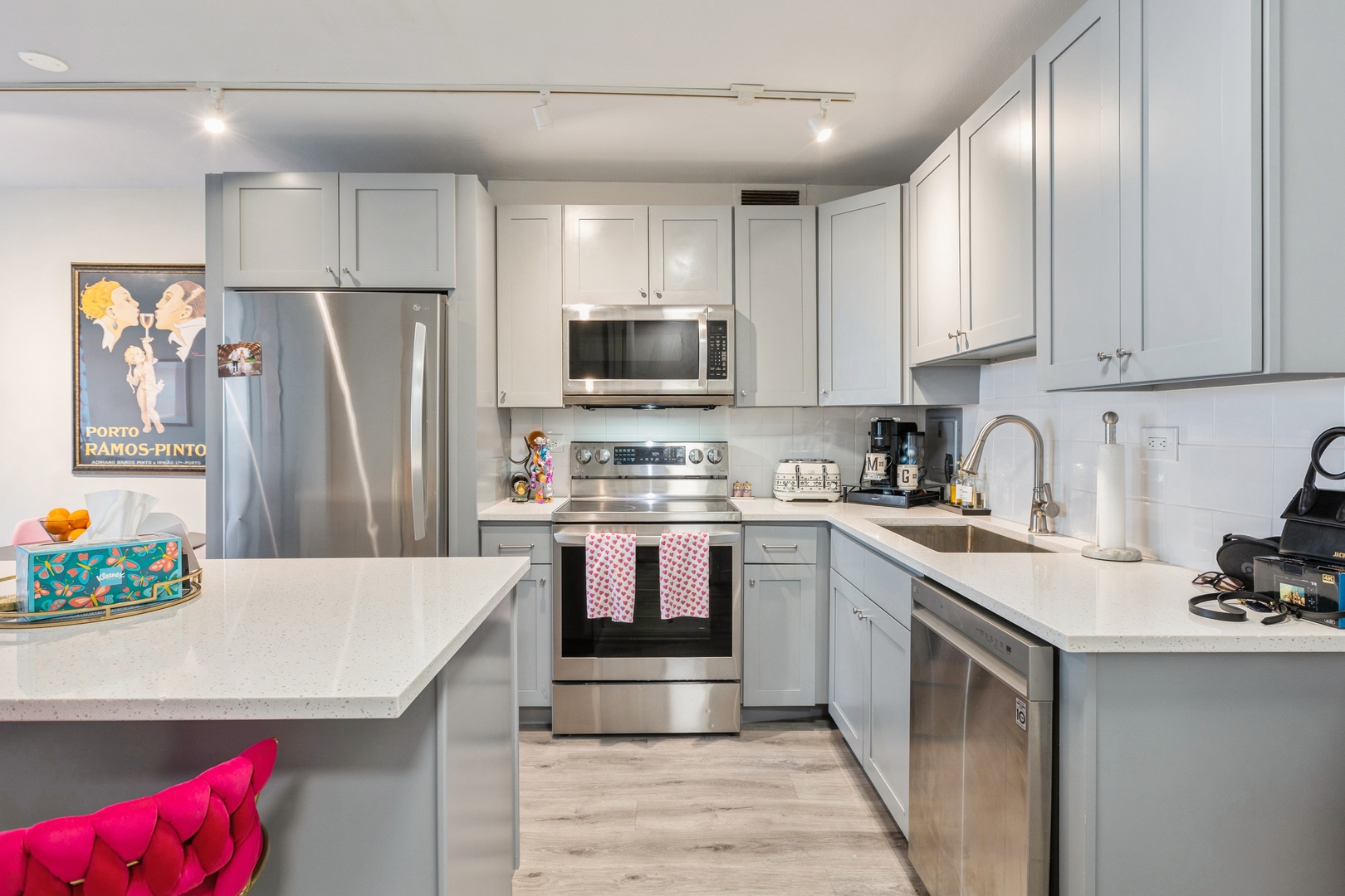330 W Diversey Parkway 1209