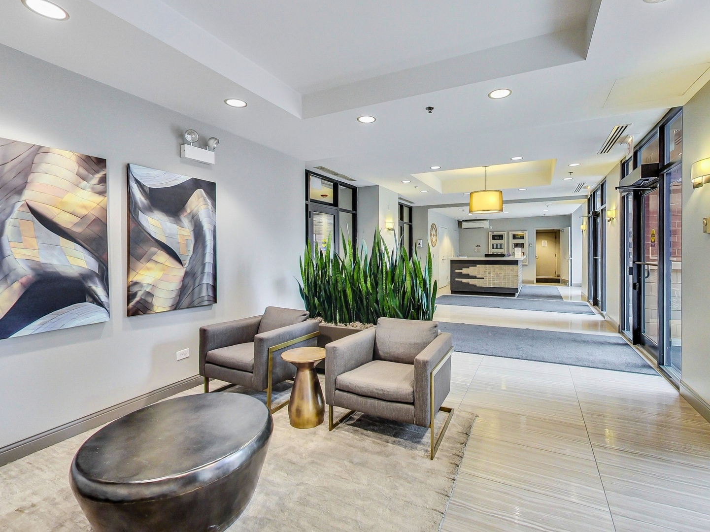 330 N Jefferson Street 1306