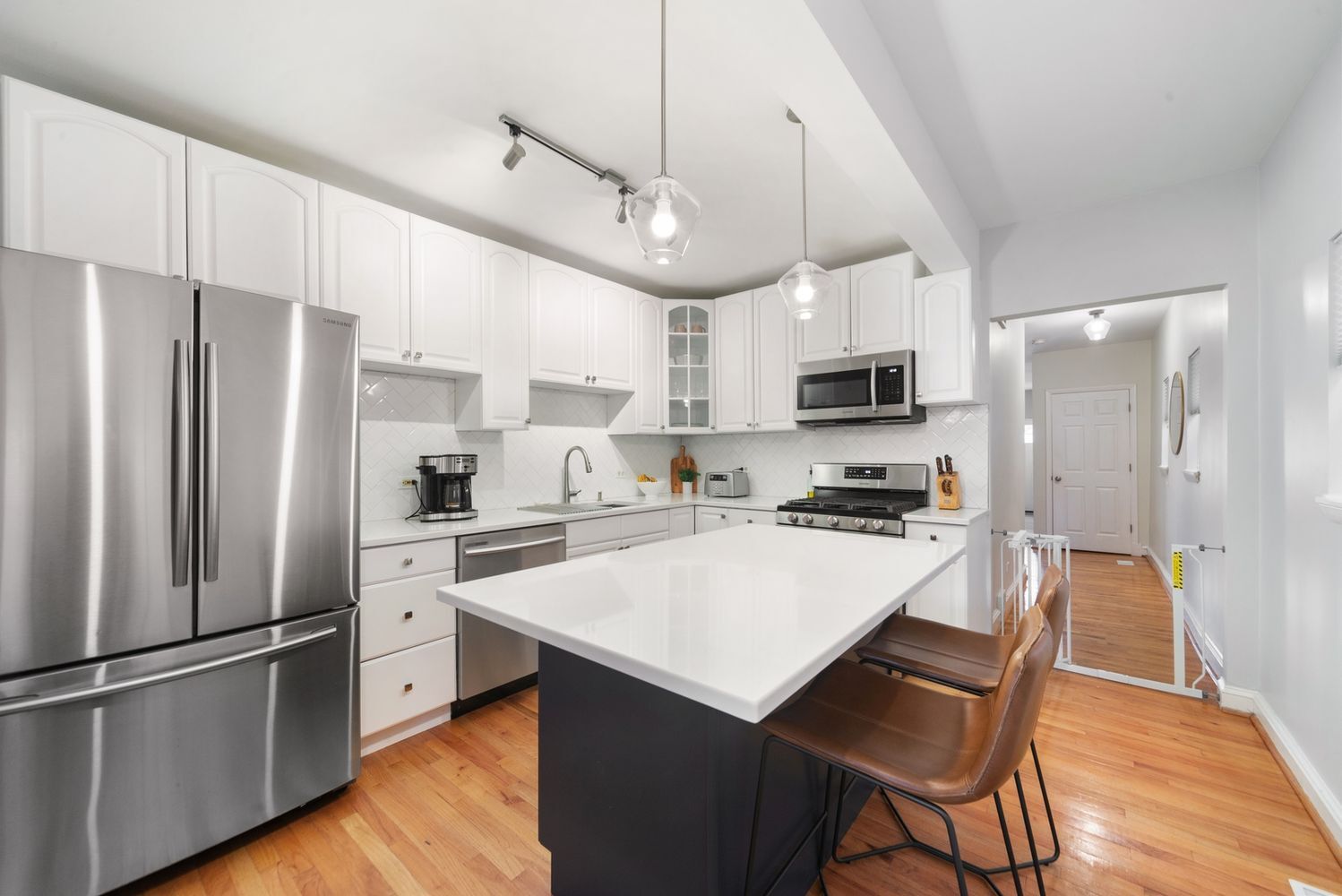 1013 N Paulina Street 1